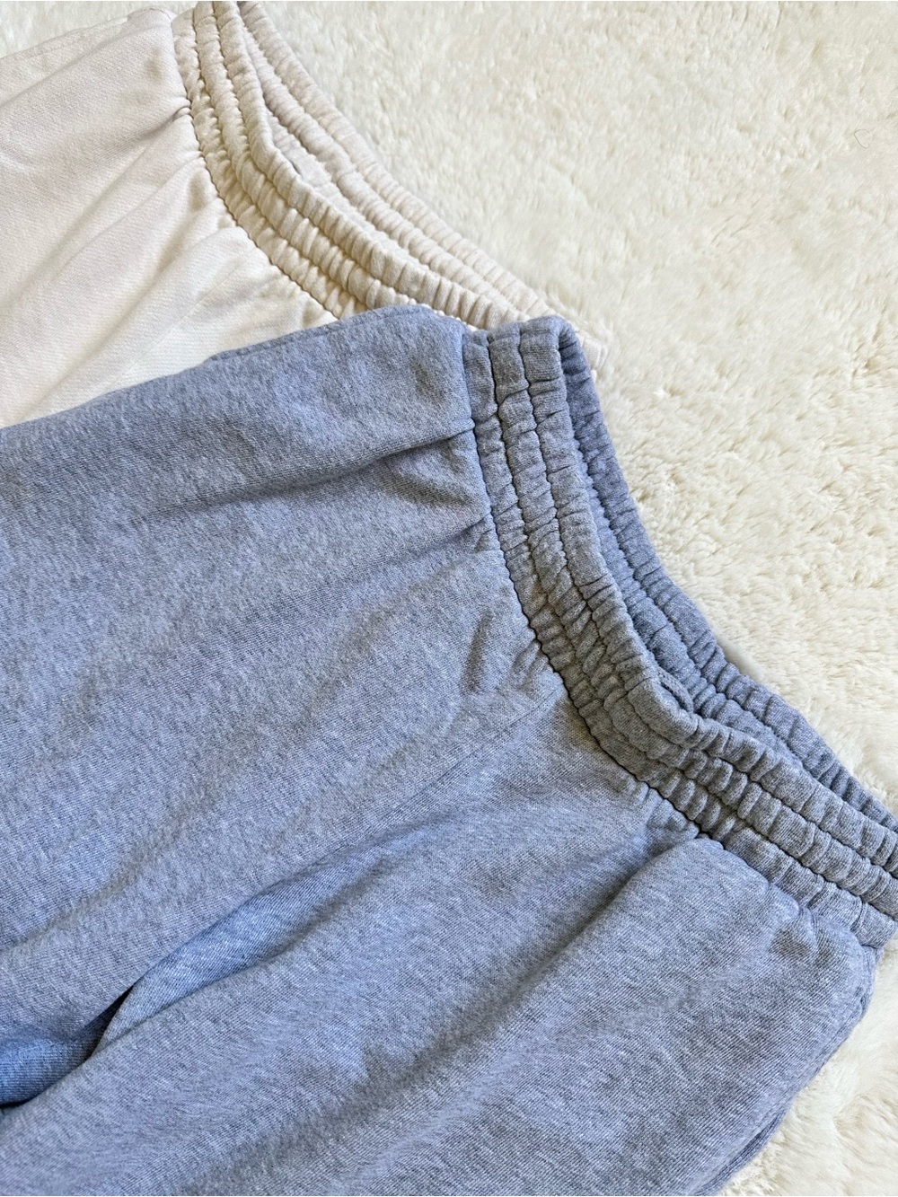 Old Navy Women’s 2Pack Highwaisted SoComfy Wide Leg Swearpants - Gray & Cream XS - Picture 2 of 15